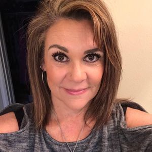 Meet your Posher, Sherry